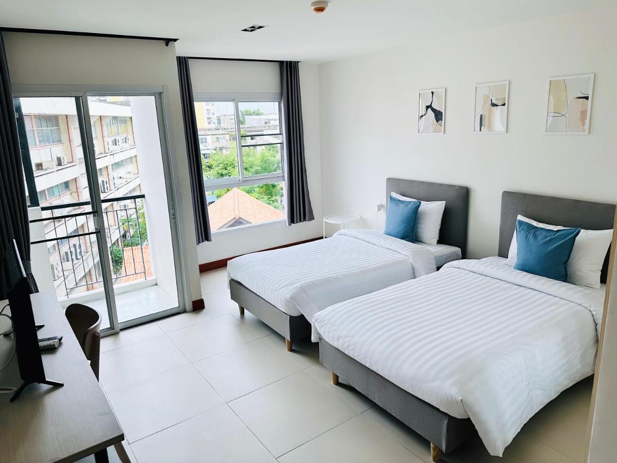 The Lodge @ Min Residence Bangkok Esterno foto