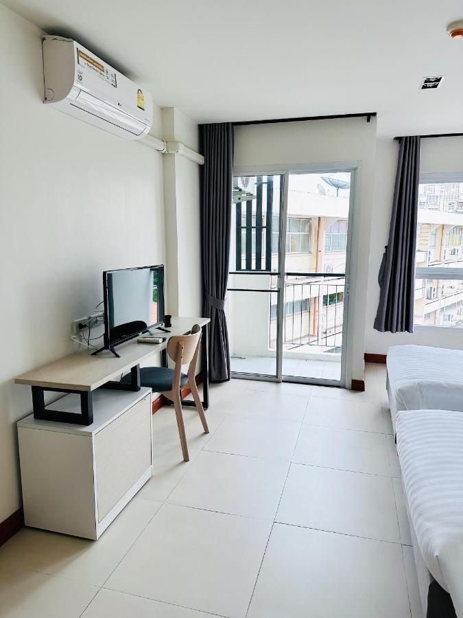 The Lodge @ Min Residence Bangkok Esterno foto